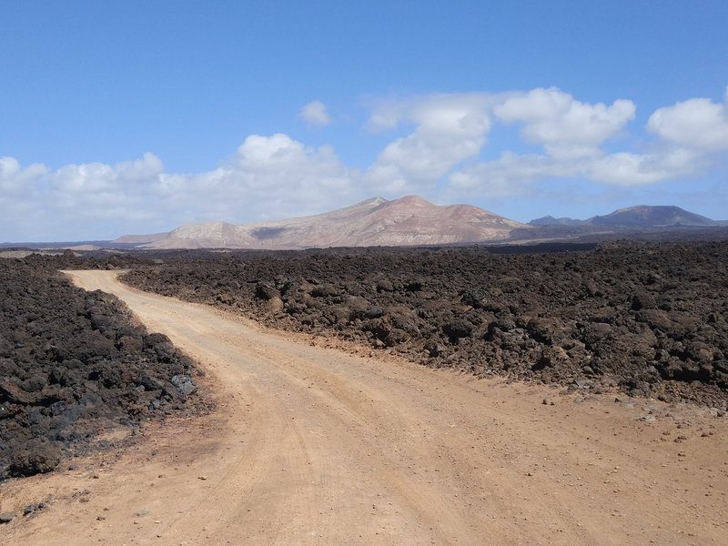 Lanzarote dirt road